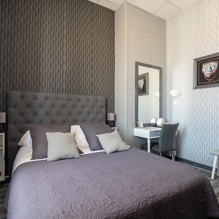 Hotel De Charme Le Provence Салон-де-Прованс Екстер'єр фото